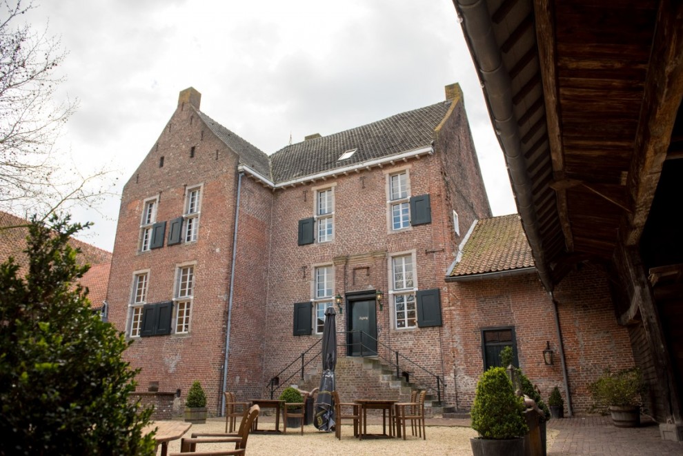 Slapen op Limburgse Kasteelboerderij in Schinveld
