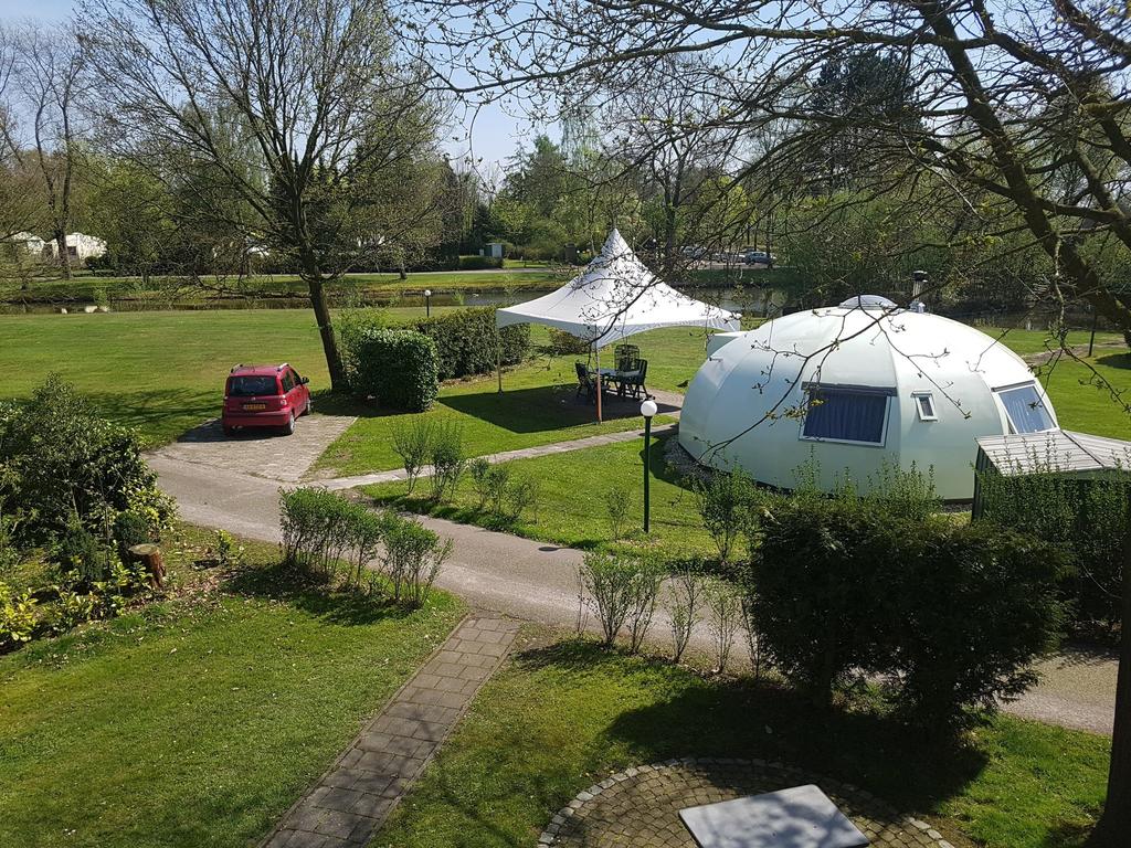 Overnachten in een iglo bungalow