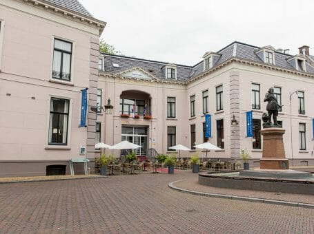 Koninklijk overnachten in Hotel Stadhouderlijk Hof in Leeuwarden