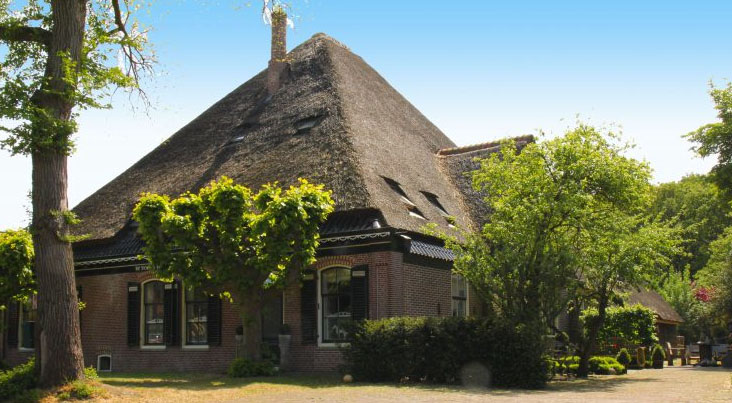 Slapen in een stijlvolle boerderij nabij de Schoorlse duinen