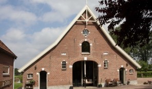 Logeren in een eeuwenoude boerderij boerderijkamer erve de zeilker zenderen nabij borne
