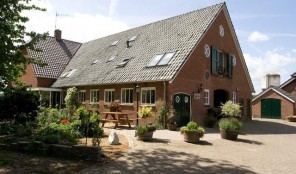 Bijzondere appartementen op de gastenboerderij boerenbed 't morshuis in kunststad diepenheim