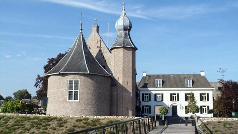 Eeuwenoud kasteel in de vestingstad Coevorden