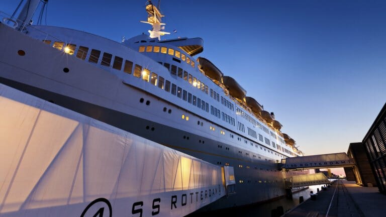 Bijzondere Overnachting Holland Amerikalijn Schip SS Rotterdam1