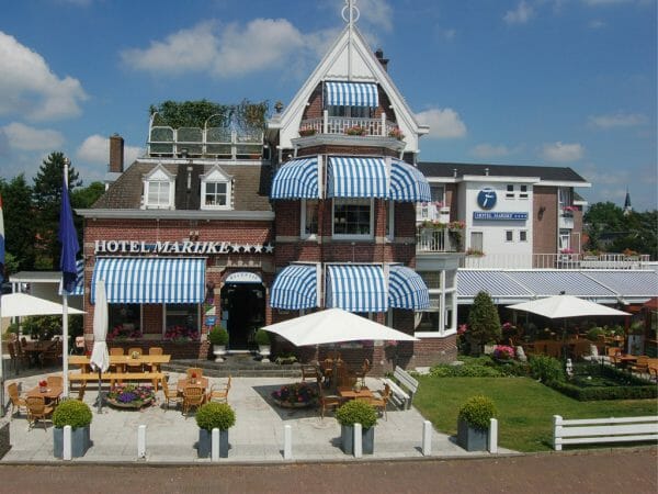 Uitwaaien aan de kust bij Fletcher Hotel Marijke in Bergen