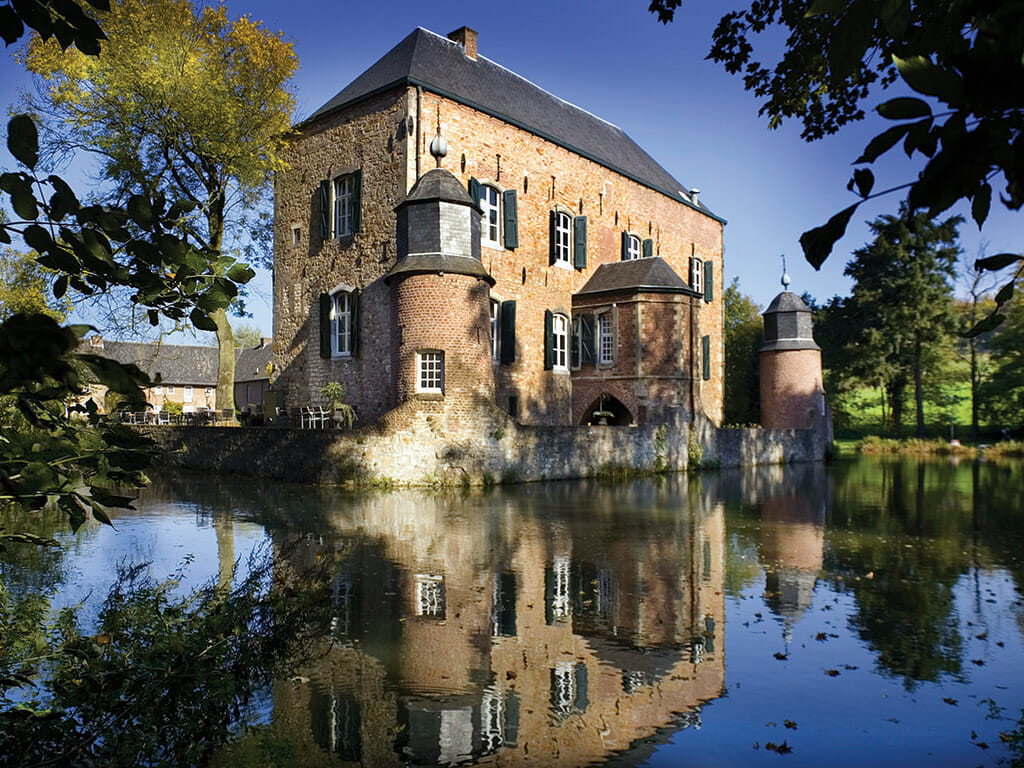 Bijzondere Overnachting Origineel Overnachten Slapen in Fletcher Hotel Kasteel Erenstein1