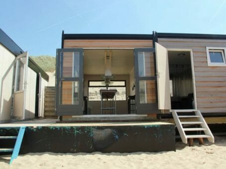 Origineel overnachten op het strand van Castricum aan Zee
