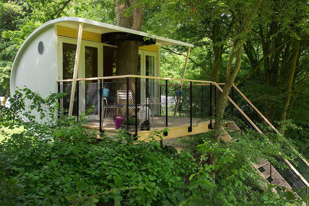 Bijzondere overnachting, slapen in een boomhut