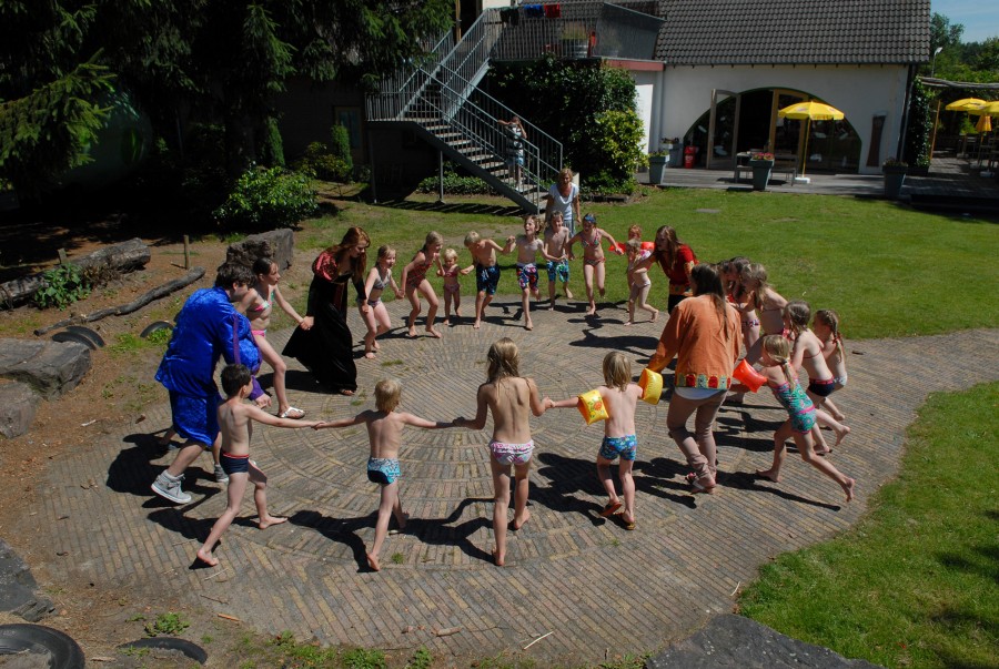 Bijzondere Overnachting Origineel Overnachten Slapen in een DrakenEi op Camping Schinkel Hoenderloo6