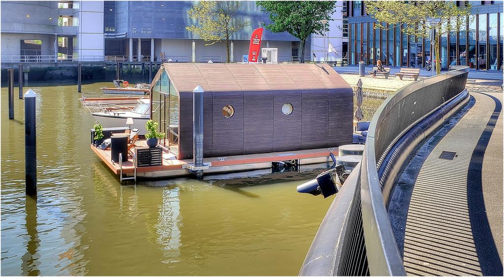 Bijzondere overnachting Origineel Overnachten Slapen op het water in Rotterdam Wikkelboat 13