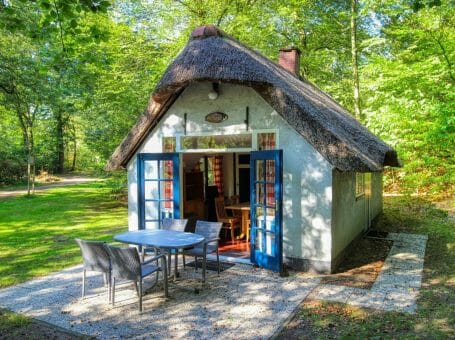 Origineel overnachten in een Hans en Grietje huisje