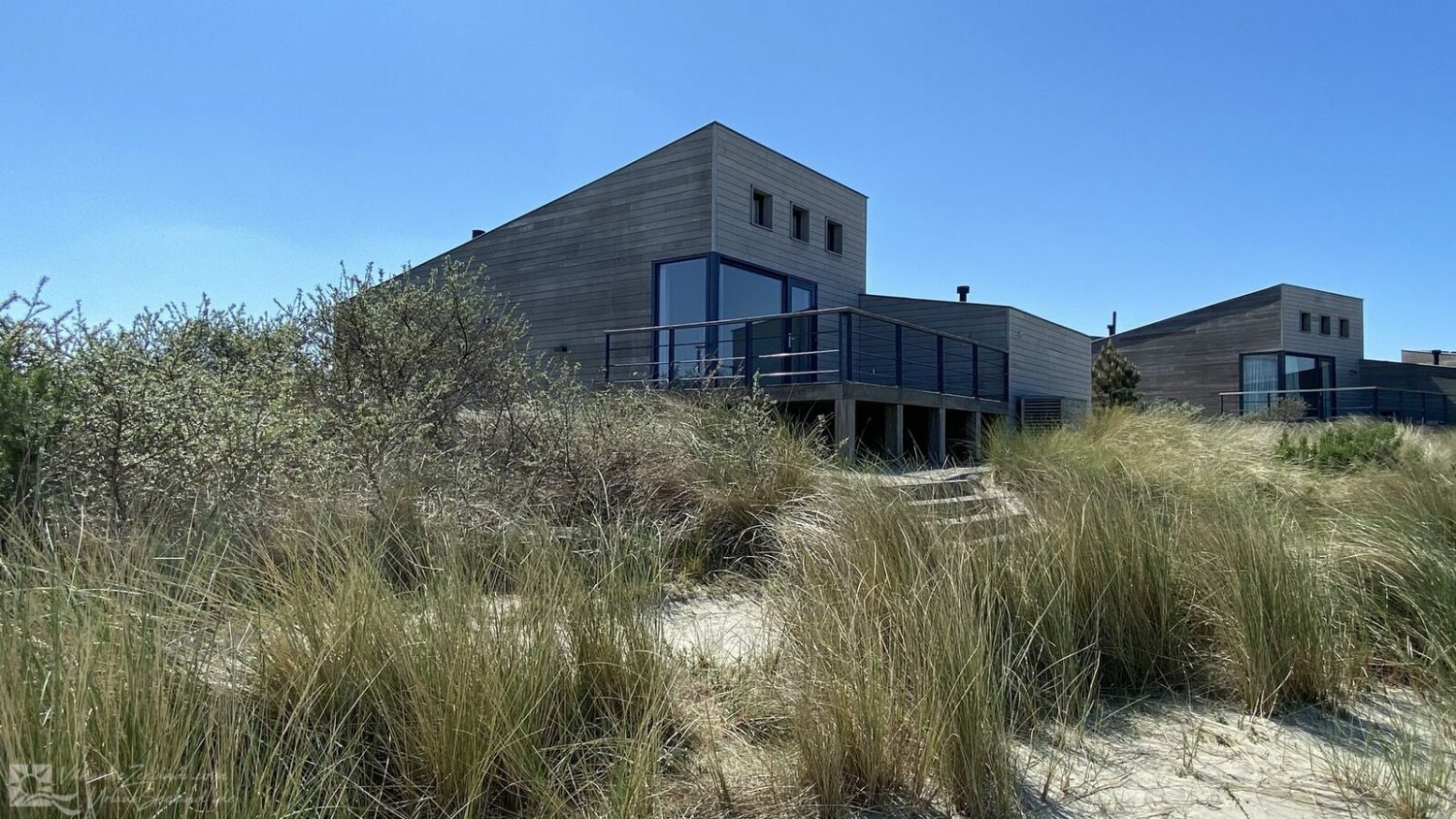 Luxe villa direct aan het strand van Ouddorp