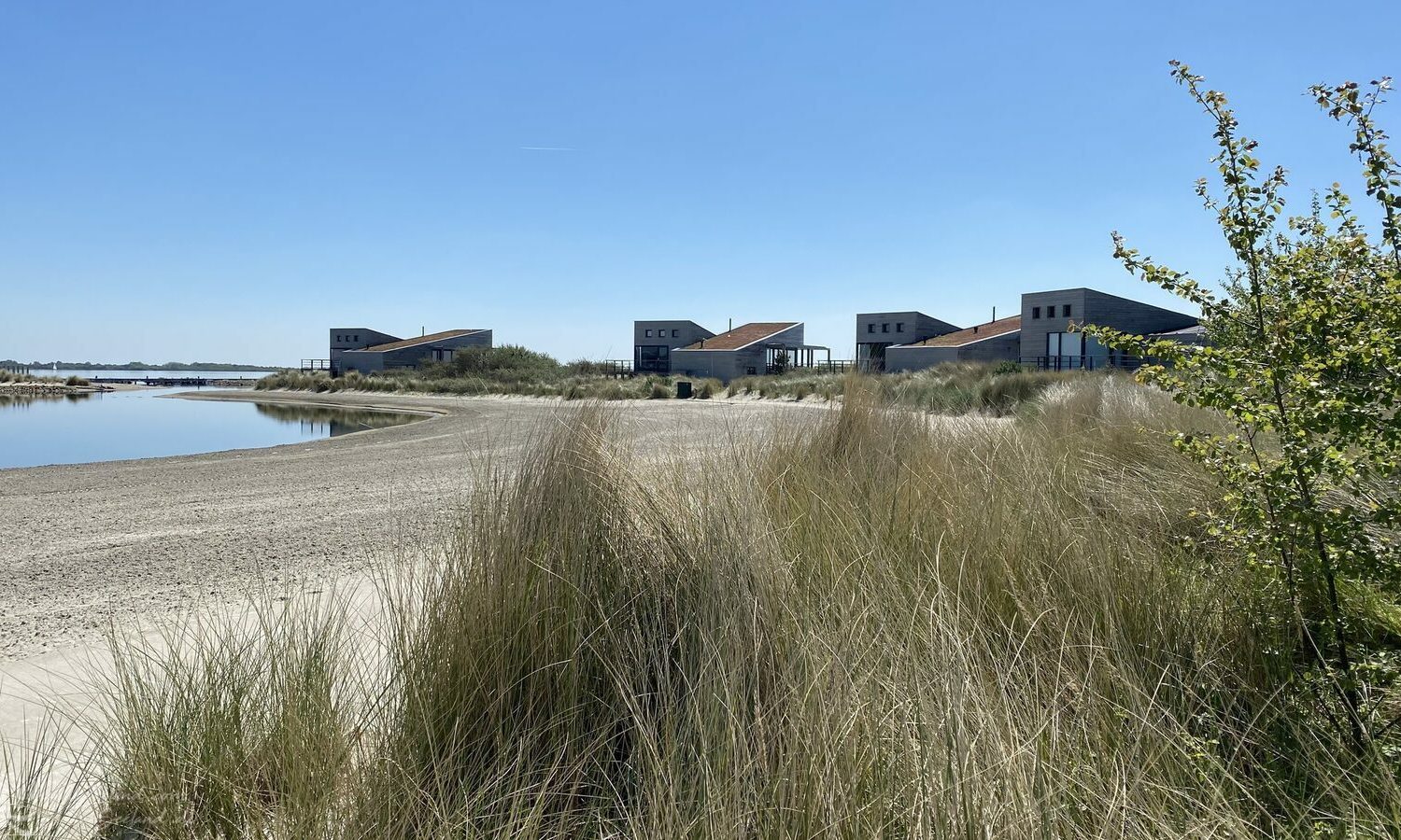Luxe villa direct aan het strand van Ouddorp Oasis Parc Punt West huisje huren Concert at Sea 18
