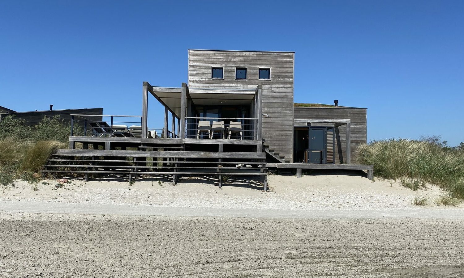 Luxe villa direct aan het strand van Ouddorp Oasis Parc Punt West huisje huren Concert at Sea 3