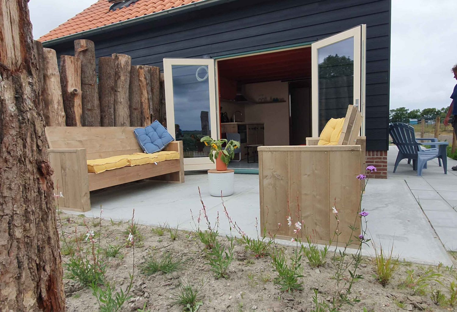 Glamping aan de Waterspiegel slapen met alpacas in Zeeland de Schuilstal 11