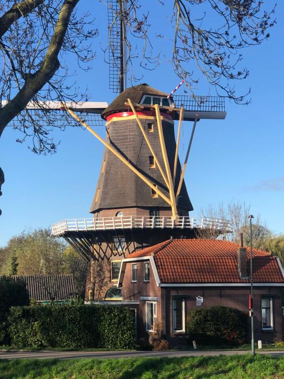Slapen in een molen met bedstee in Arkel 7